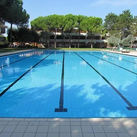 Apartament Nice Apartment-Pool-Tennis Courts *